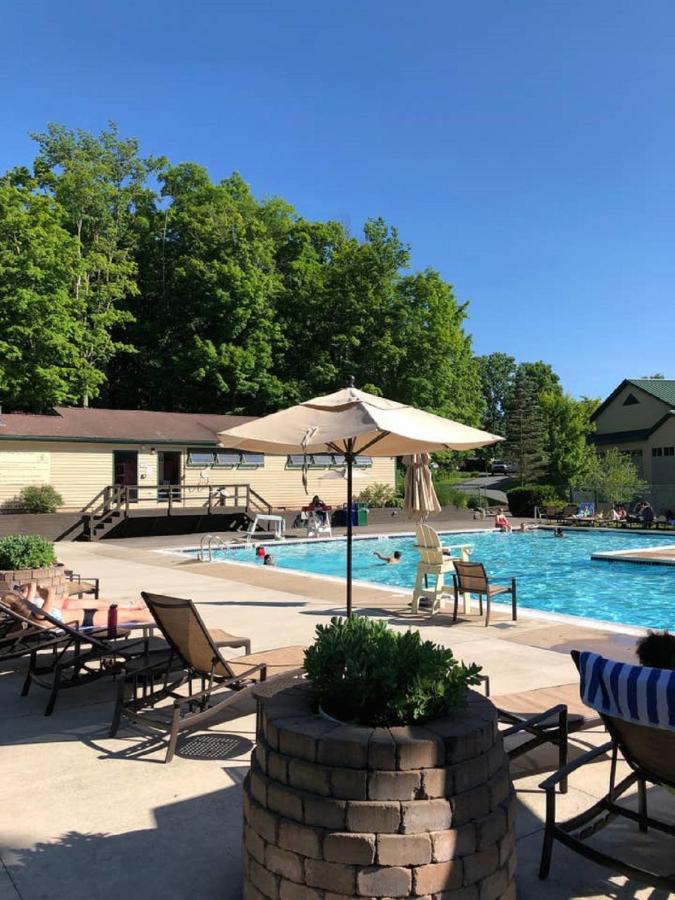 Pocono Villas Resort 东斯特劳兹堡 外观 照片